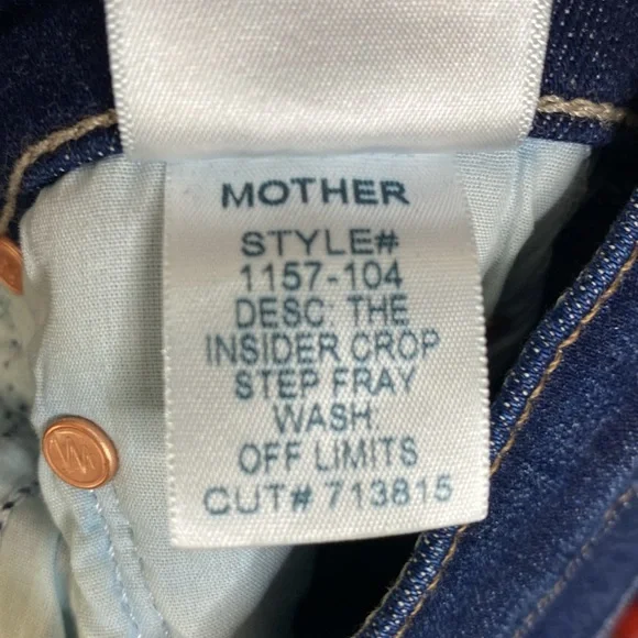 NWT MOTHER The Insider Crop Step Fray Jean in Off Limits - Picture 15 of 16
